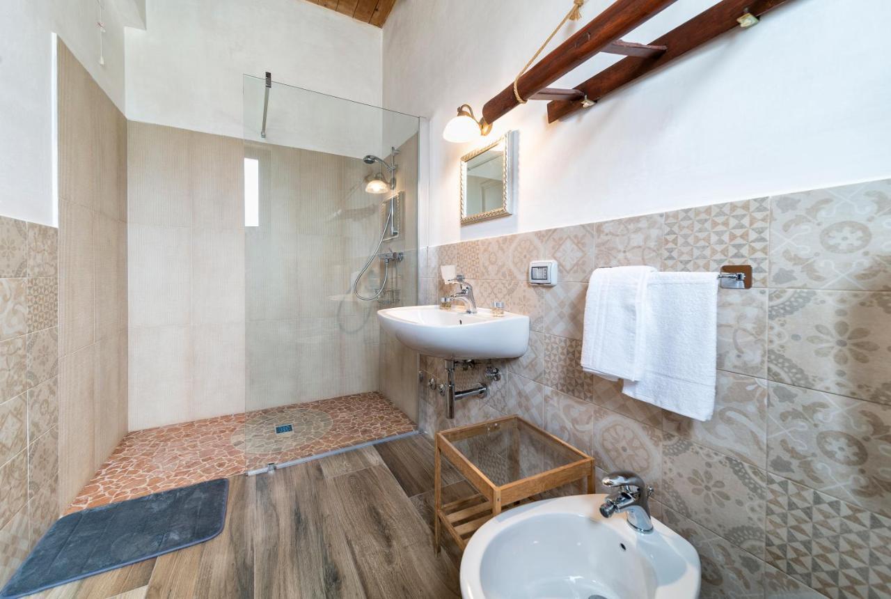 אקואוויווה דלה פונטי Agriturismo Tenuta Del Grillaio מראה חיצוני תמונה