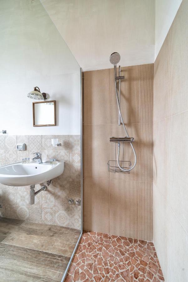 אקואוויווה דלה פונטי Agriturismo Tenuta Del Grillaio מראה חיצוני תמונה