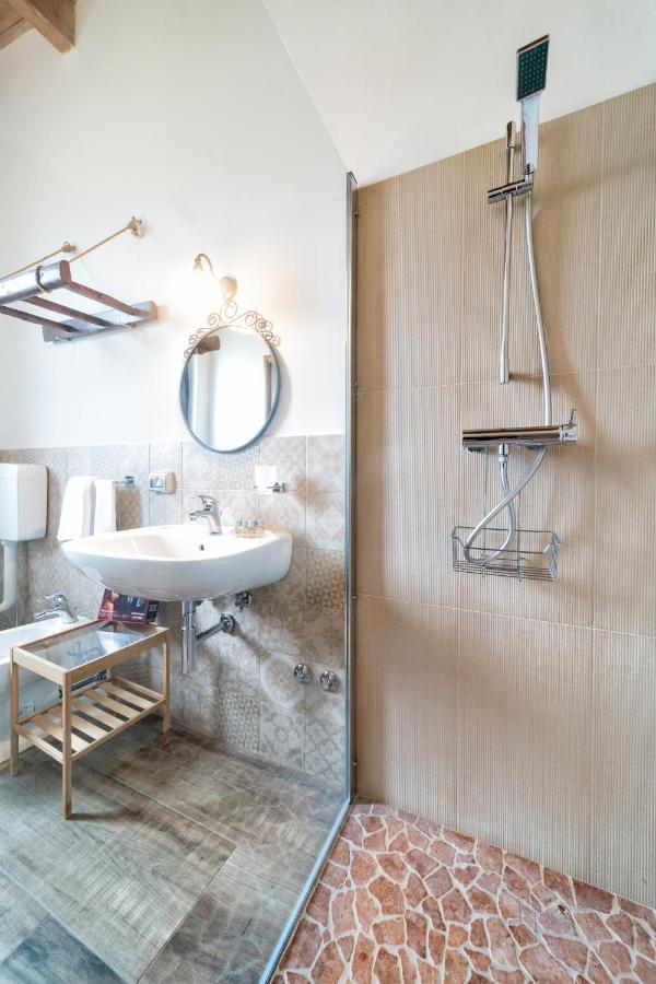 אקואוויווה דלה פונטי Agriturismo Tenuta Del Grillaio מראה חיצוני תמונה